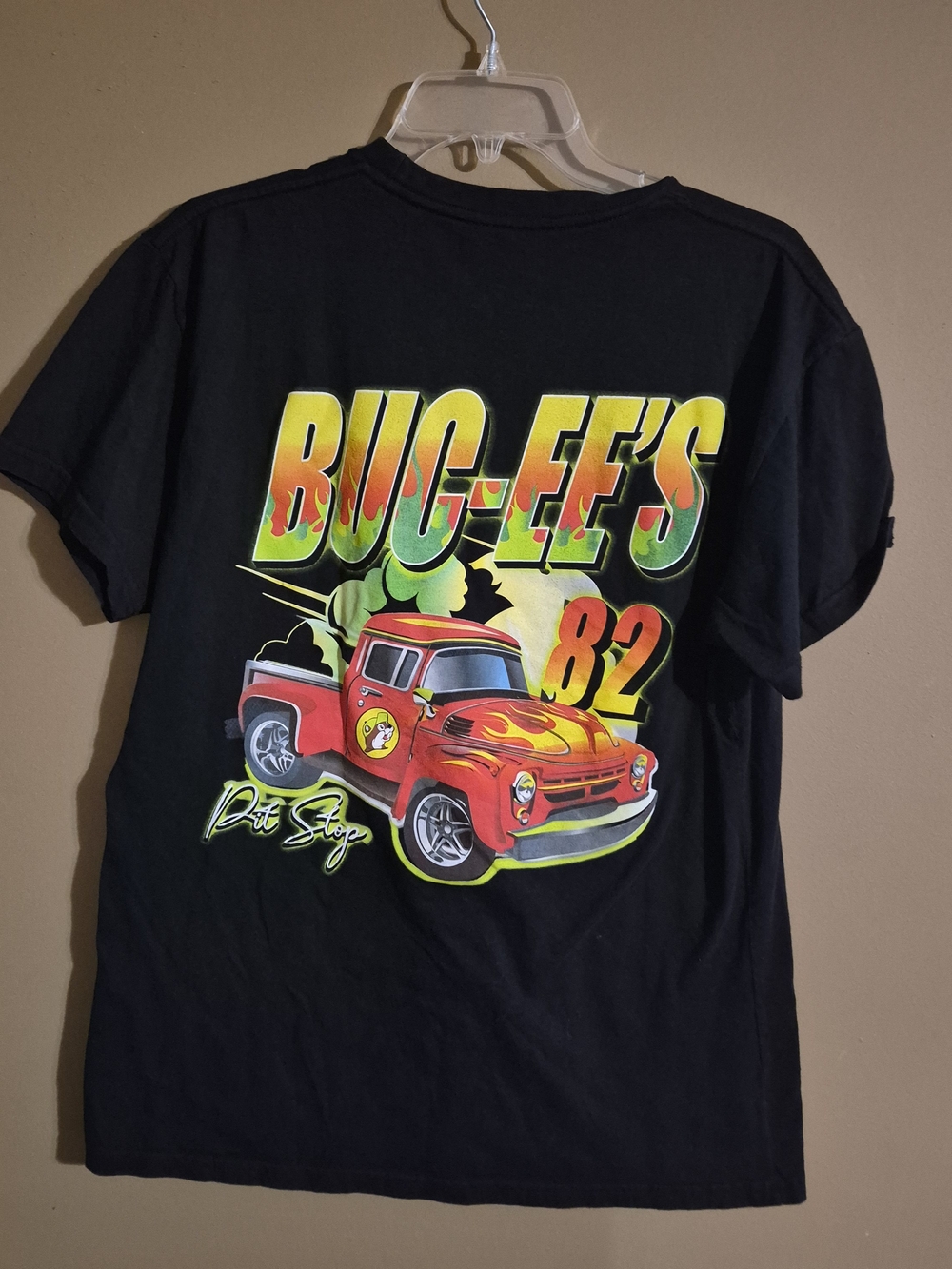 Buc-ee's #82 Pit Stop Adults Large T-shirt